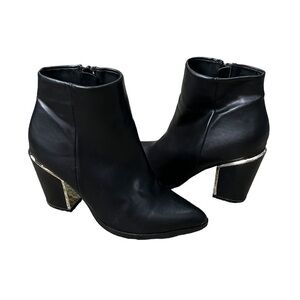 M Black Block Heel Pointed Toe Ankle Booties Size 5 Women's
